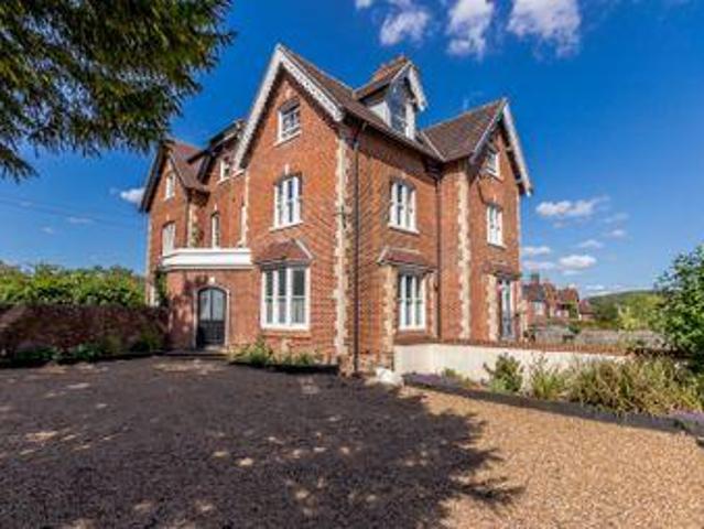 House for sale in Fole, Surrey