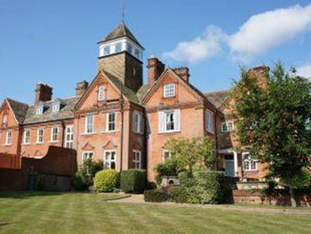 House for sale in Pachesham Park, Surrey