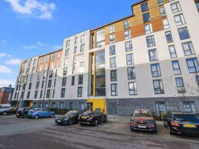 House for sale in Edgware, Greater London