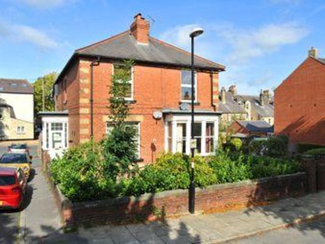 House for sale in Harrogate, North Yorkshire