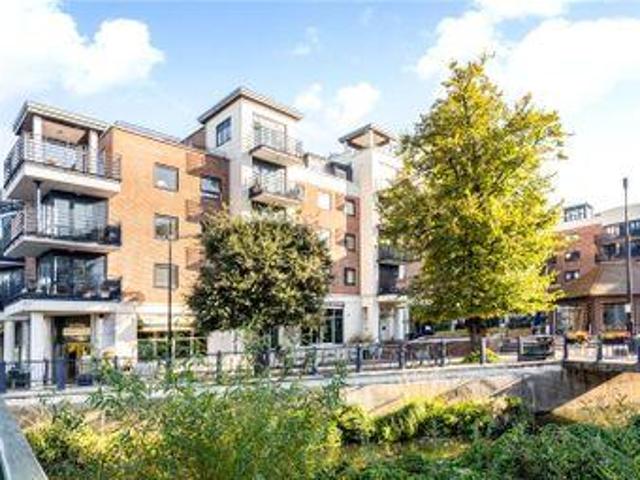 House for sale in Kingston Upon Thames, Greater London