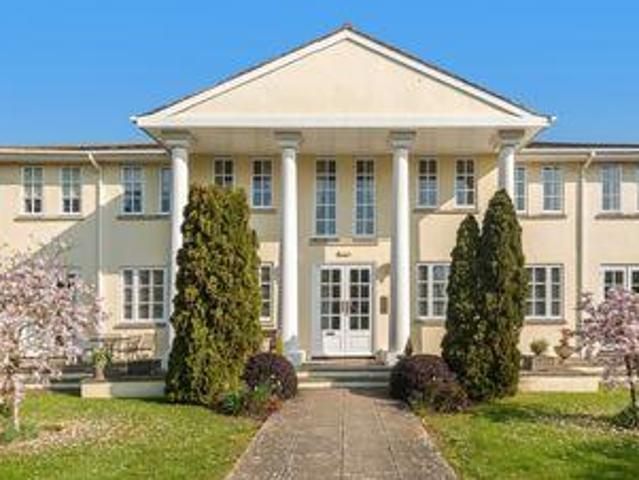 House for sale in Littlecote, West Sussex