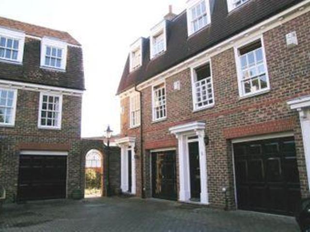 House for rent in Brentford, Greater London