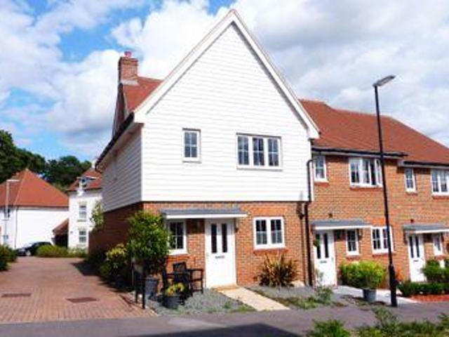 House for rent in Perryfields, West Sussex