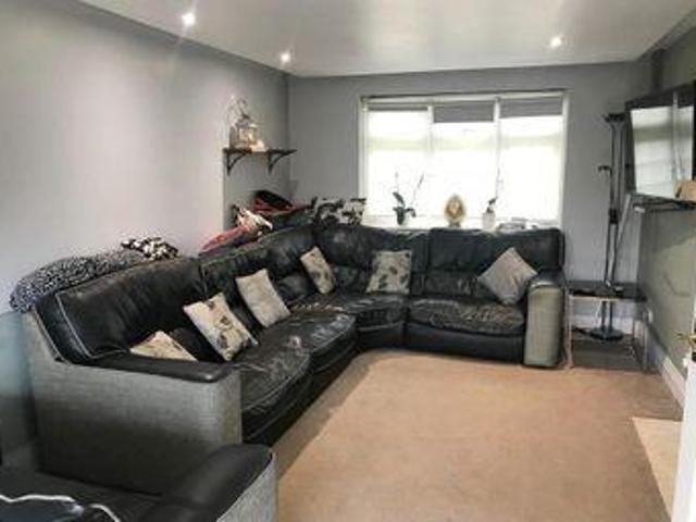 House for rent in Pouchen End, Hertfordshire