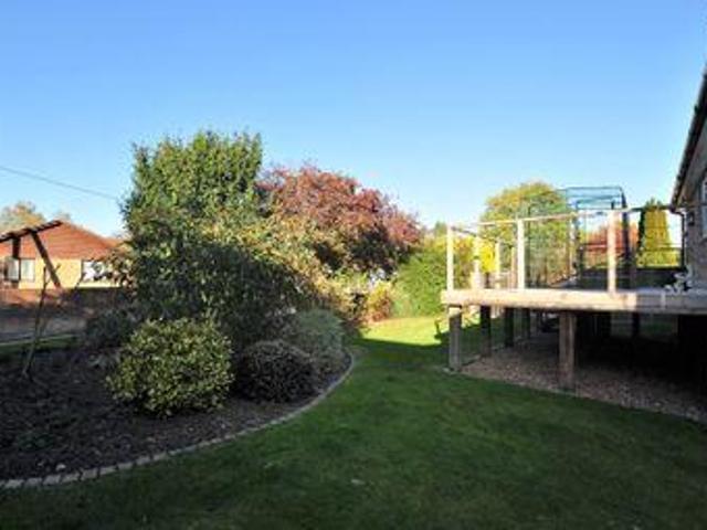 House for rent in Row Town, Surrey