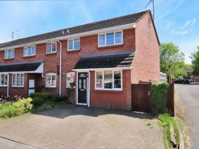 House for rent in Pouchen End, Hertfordshire