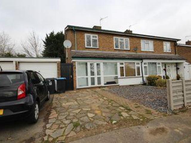 House for rent in Pouchen End, Hertfordshire