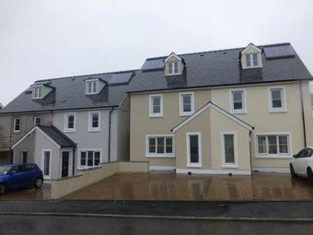 House for rent in Llanelli, Wales