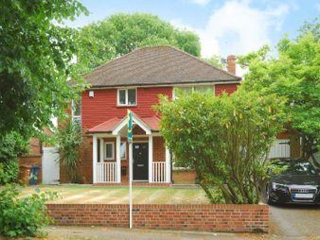House for rent in Pinner, Greater London