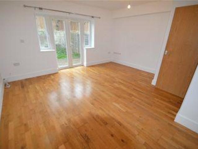 House for rent in Surrey