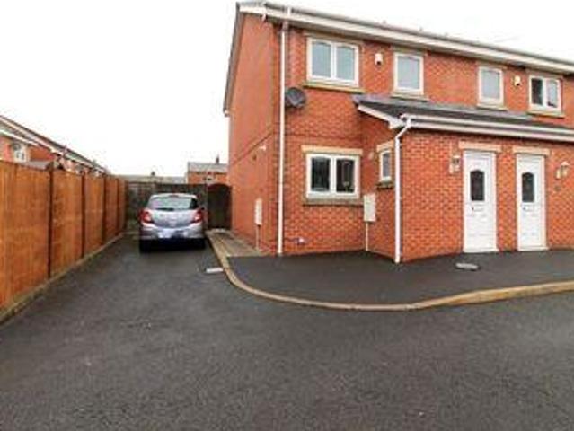 House for sale in Higher Bartle, Lancashire