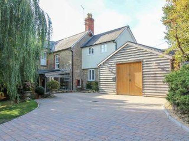 House for sale in Brompton, Gillingham