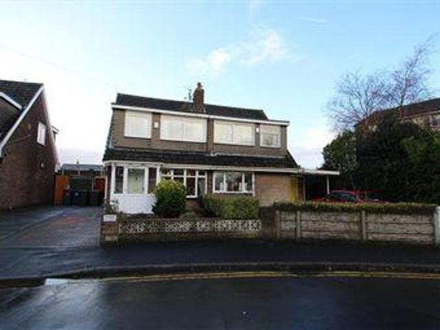 House for sale in Roby Mill, Lancashire