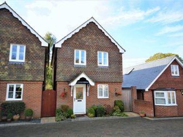House for sale in Fole, Surrey