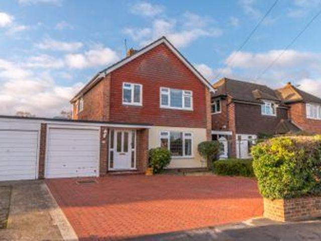 House for sale in Chertsey, Runnymede