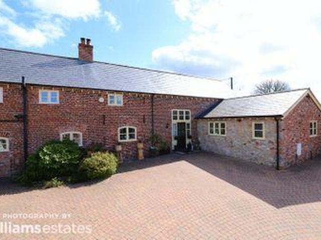 House for sale in Denbigh, Wales