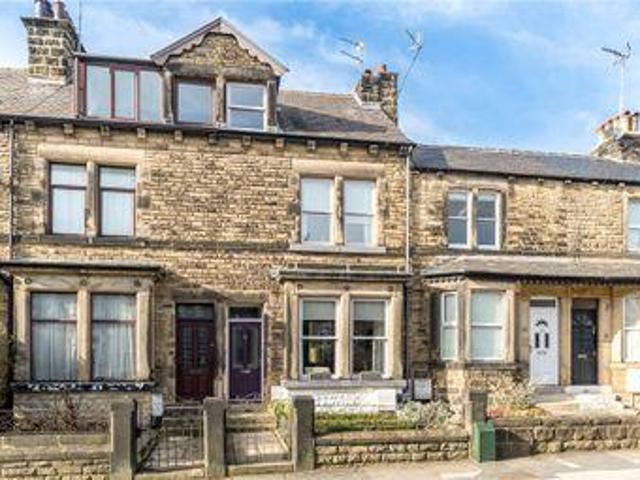 House for sale in Harrogate, North Yorkshire