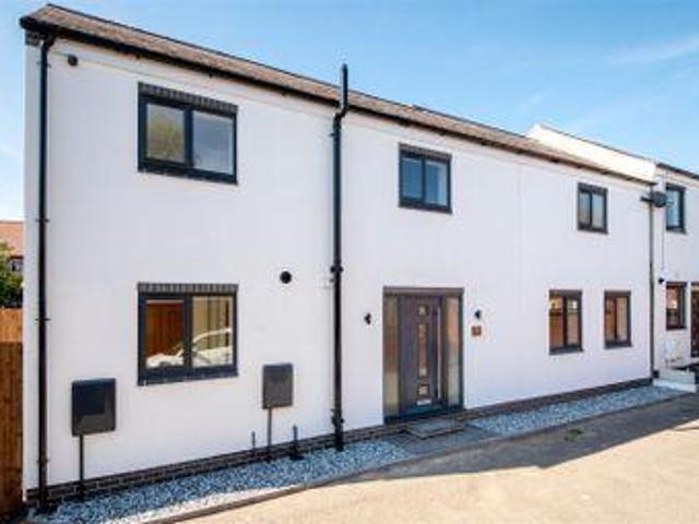 House for sale in Camp Hill, Warwickshire