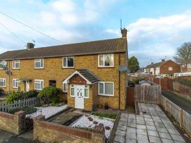 House for sale in Oad Street, Kent