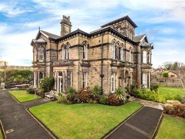 House for sale in Batley, West Yorkshire