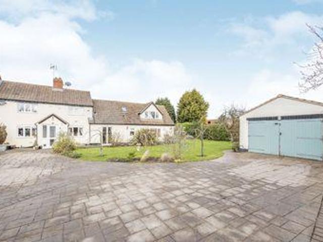 House for sale in Camp Hill, Warwickshire