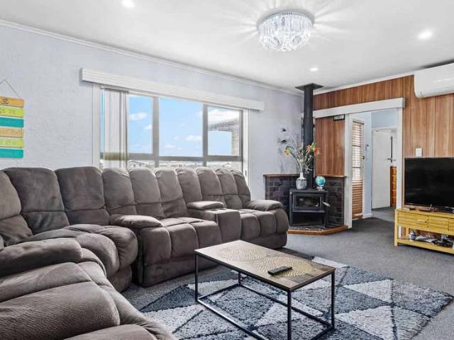 House for rent in Papakura