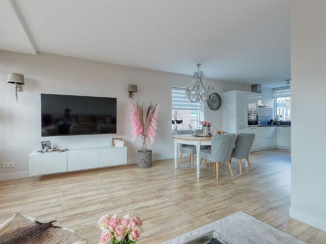 Appartement te huur in Loosduinen, Zuid Holland