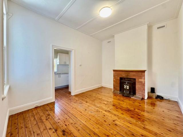House for rent in Lower North Shore, Sydney