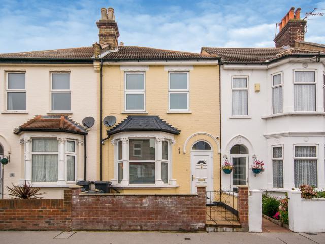 House for rent in London Borough of Croydon, Waddon