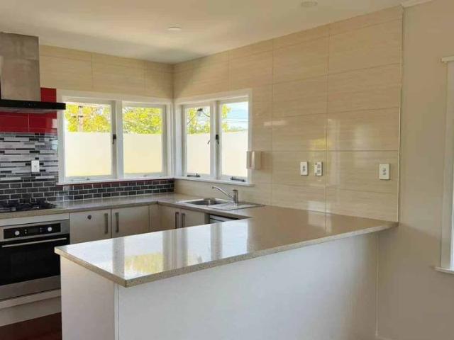 Room for rent in Sunnynook, Devonport-Takapuna