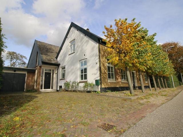 Woning te huur in Hendrik-ido-ambacht, Zuid Holland