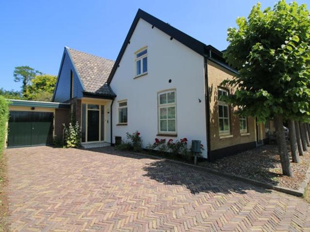 Woning te huur in Hendrik-ido-ambacht, Zuid Holland