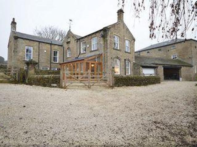 House for sale in Huddersfield, Kirklees