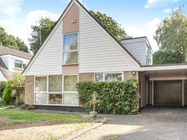 House for sale in Crowthorne, Bracknell Forest