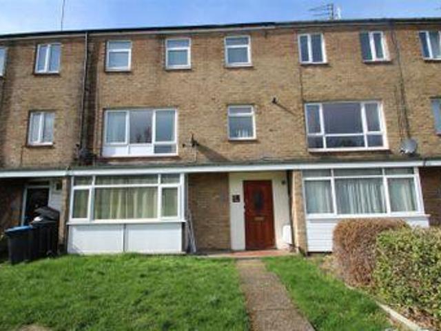 House for rent in Pouchen End, Hertfordshire