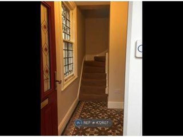 House for rent in Surrey