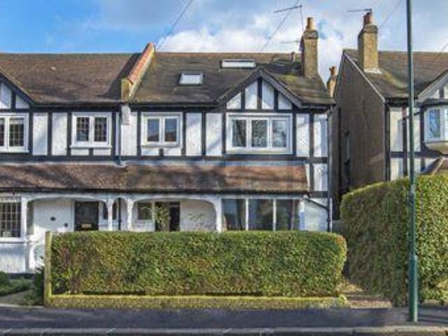 House for rent in Surrey