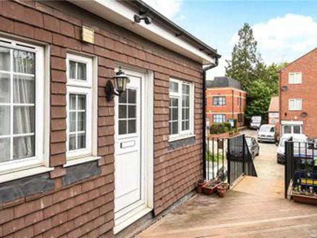 House for sale in Gerrards Cross, Denham