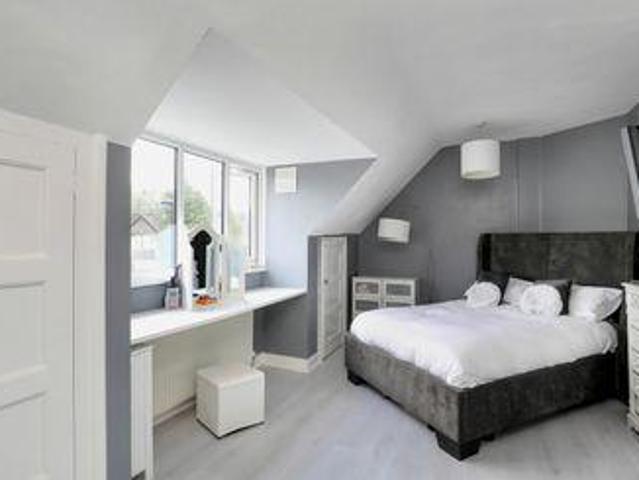 House for sale in Hillview, Surrey