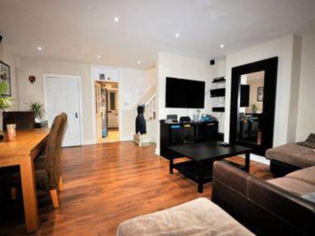 House for sale in Fole, Surrey