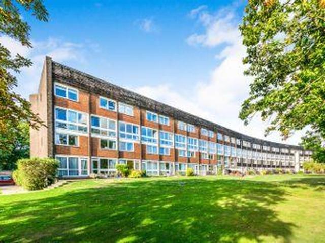 House for sale in Fole, Surrey