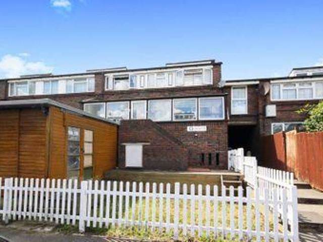 House for sale in Northolt, Greater London