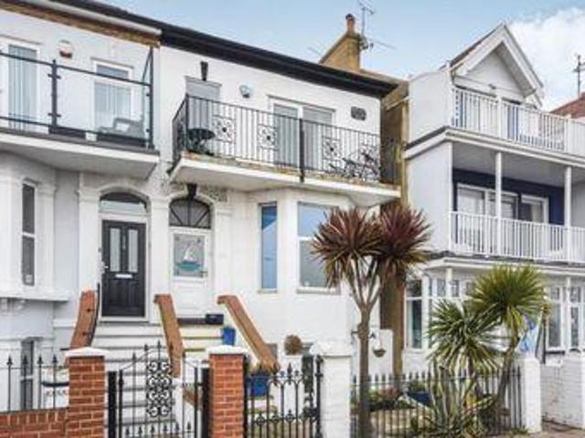 House for sale in Alton Barnes