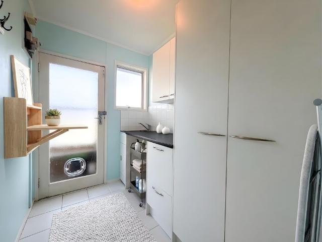 House for rent in Oratia