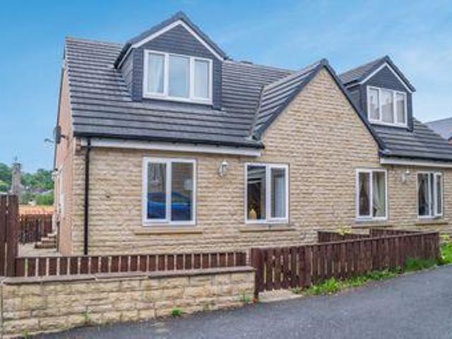 House for sale in Batley, West Yorkshire