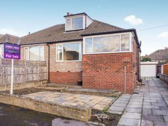 House for sale in Huddersfield, West Yorkshire