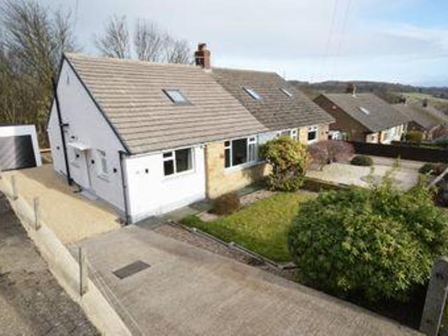 House for sale in Huddersfield, West Yorkshire