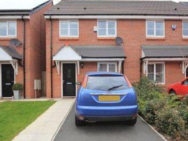 House for rent in Calderstones