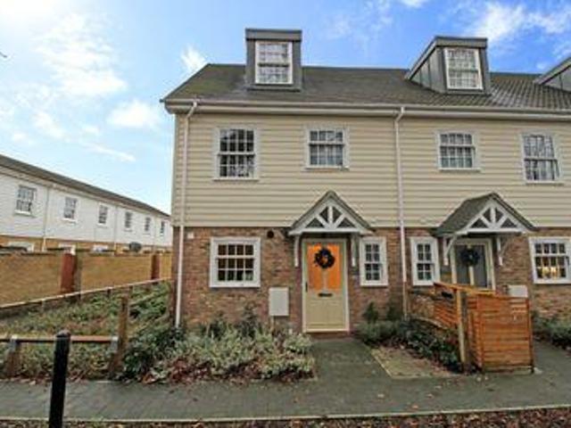 House for rent in Perryfields, West Sussex